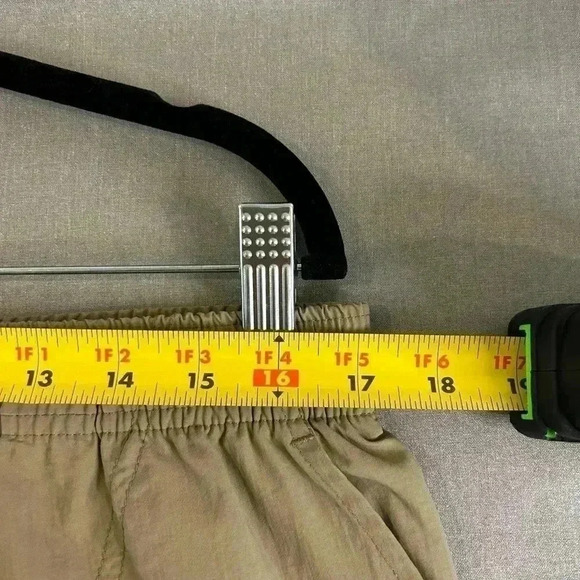 “Columbia” NWT Men’s Khaki/Tan Court Short w/ Pockets Regular Fit Size L - Picture 12 of 14